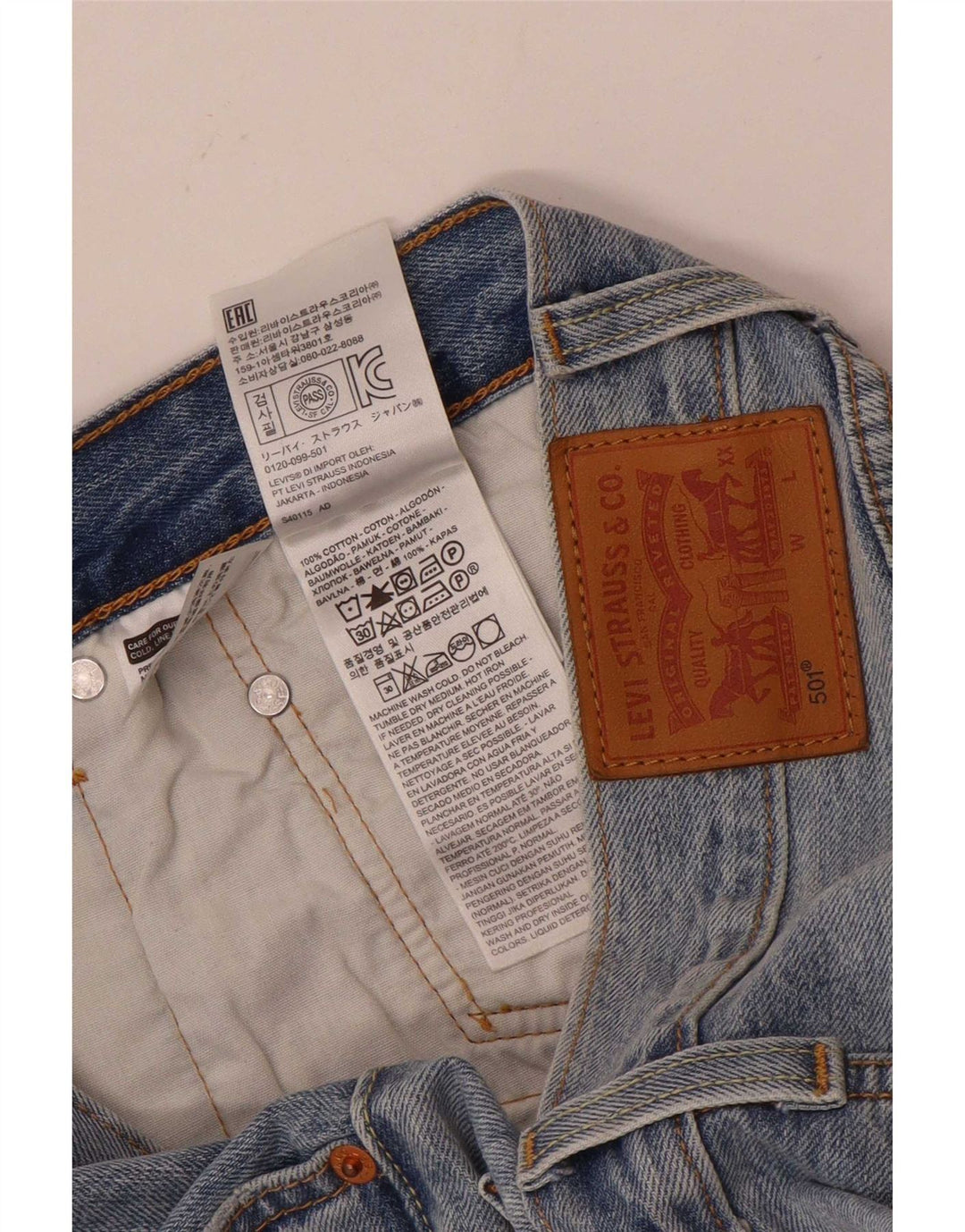 Levi's Damen 501 Distressed Denim Shorts W31 Mittelblaue Baumwolle