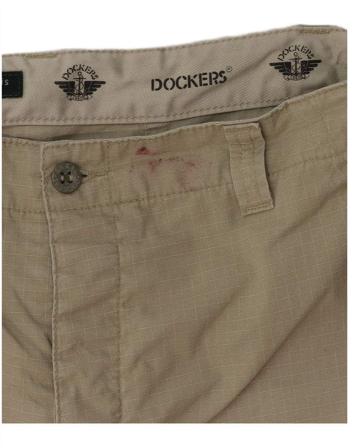 Dockers Khakis Cargo-Shorts für Damen, W36, großes Khaki-Karomuster