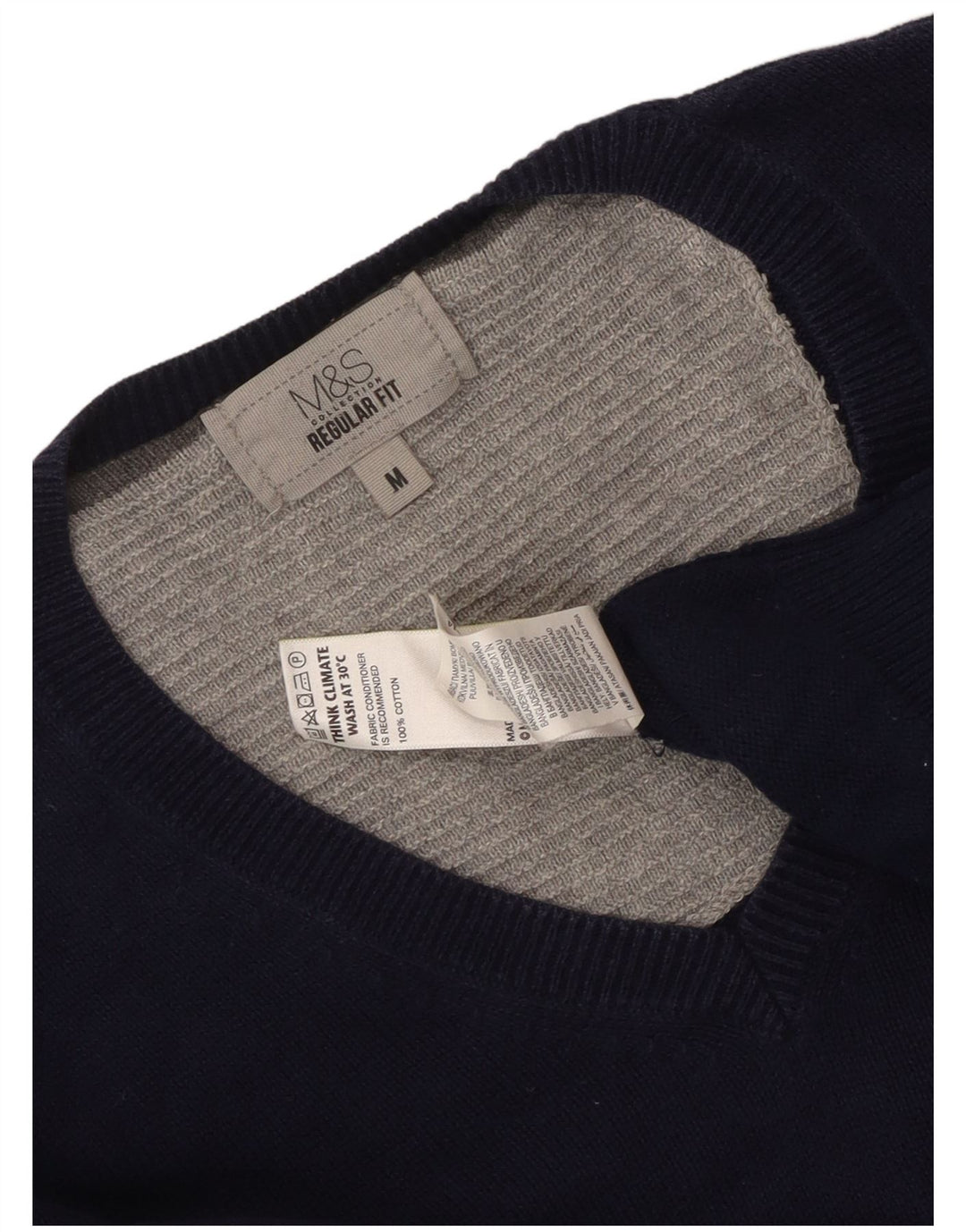 Marks & Spencer Herren-Pullover mit normaler Passform und V-Ausschnitt in mittlerem Marineblau
