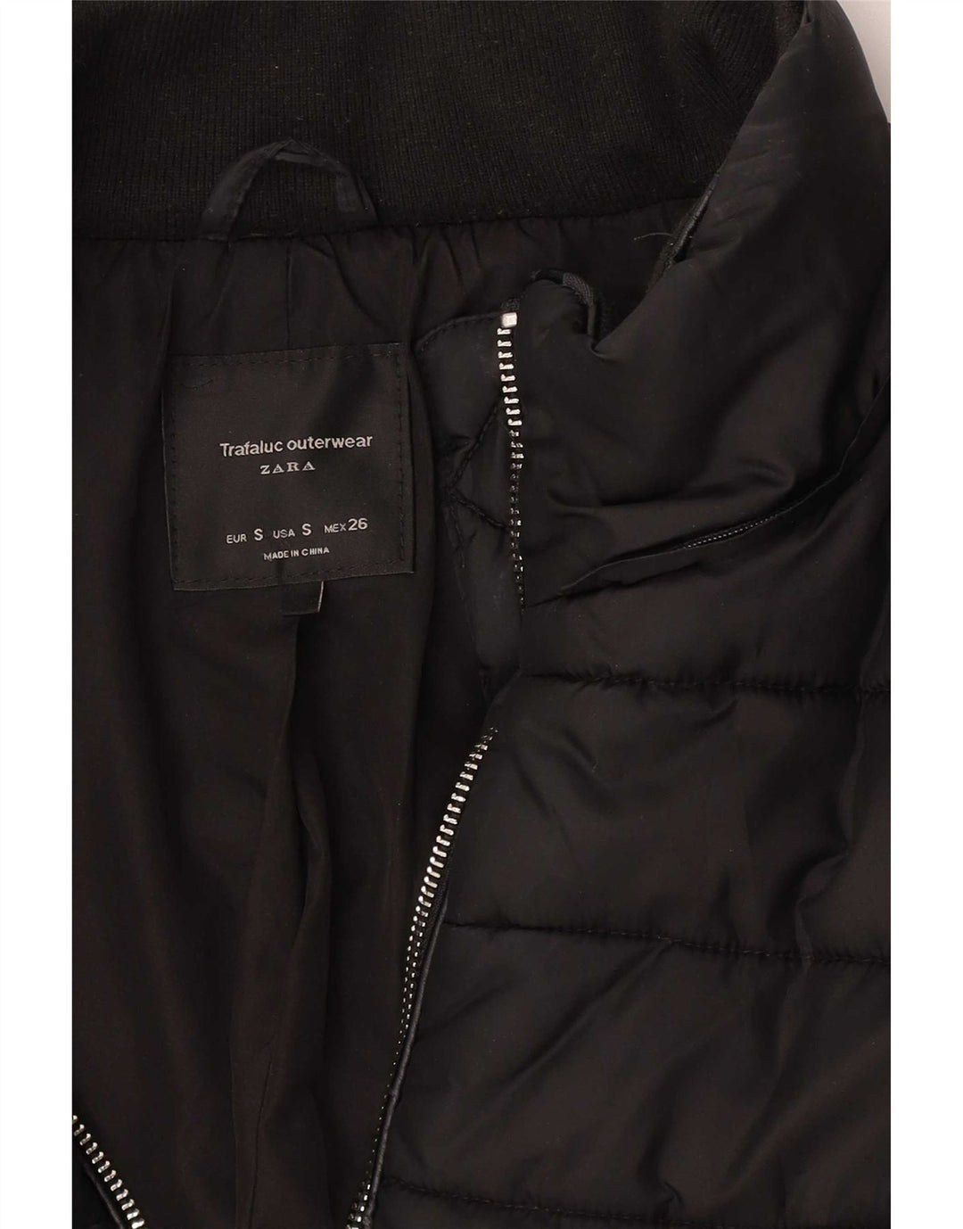 Zara Damen Trafaluc Wattierte Jacke UK 10 Small Schwarz