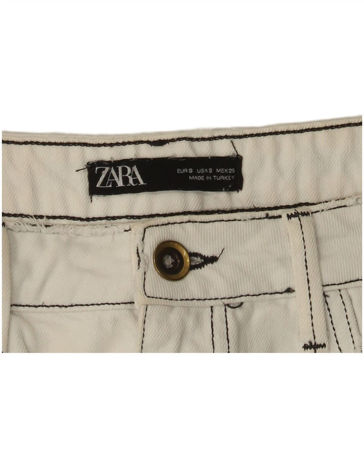 Zara Damen Mini-Jeansrock, Größe S, W27, Weiß