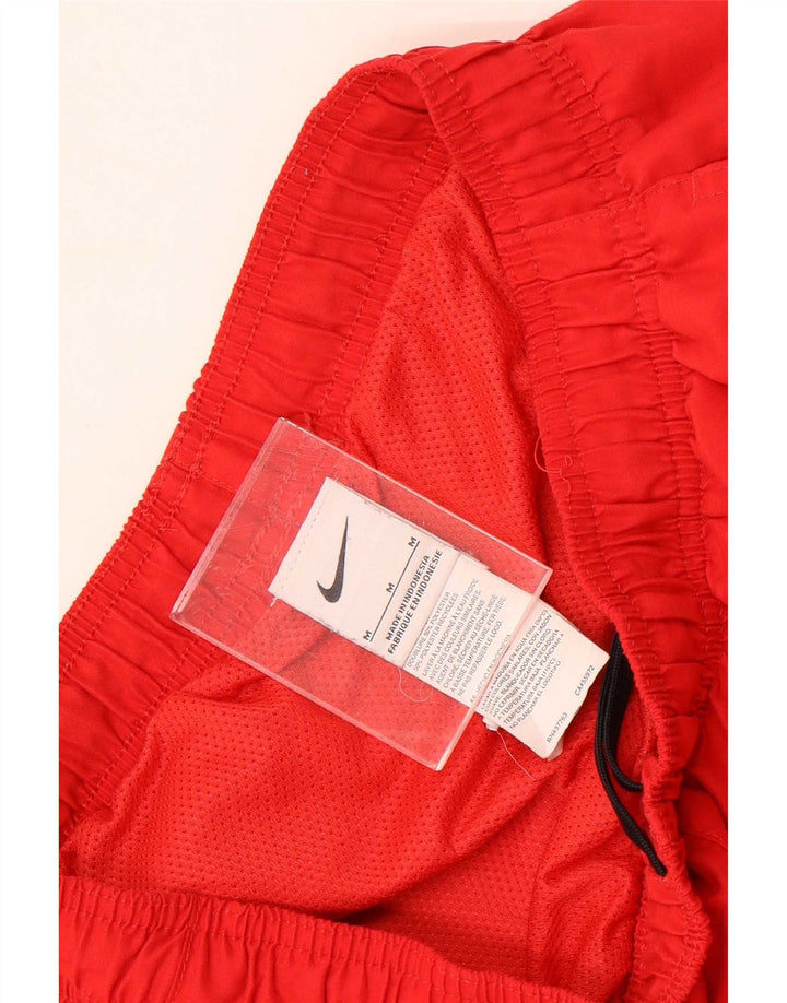 Nike Herren-Sportshorts aus mittelrotem Polyester