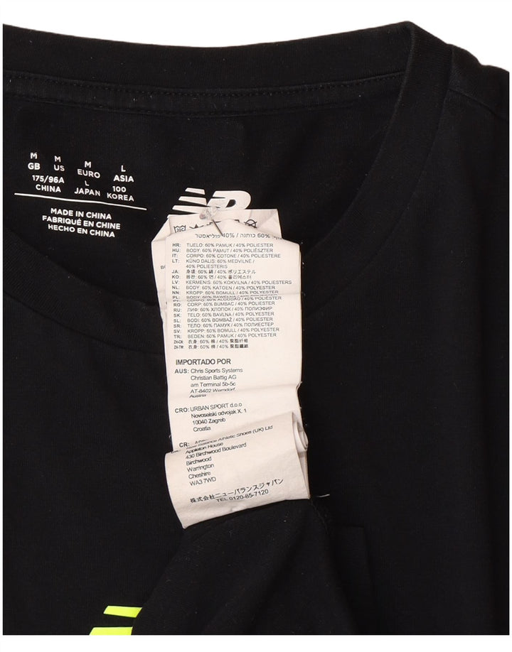 New Balance Herren Grafik-T-Shirt-Oberteil aus mittelschwarzer Baumwolle
