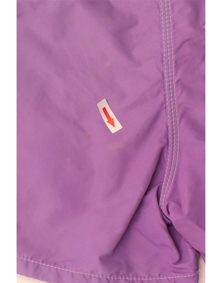 Sundek Herren-Badeshorts aus mittelviolettem Colourblock-Nylon