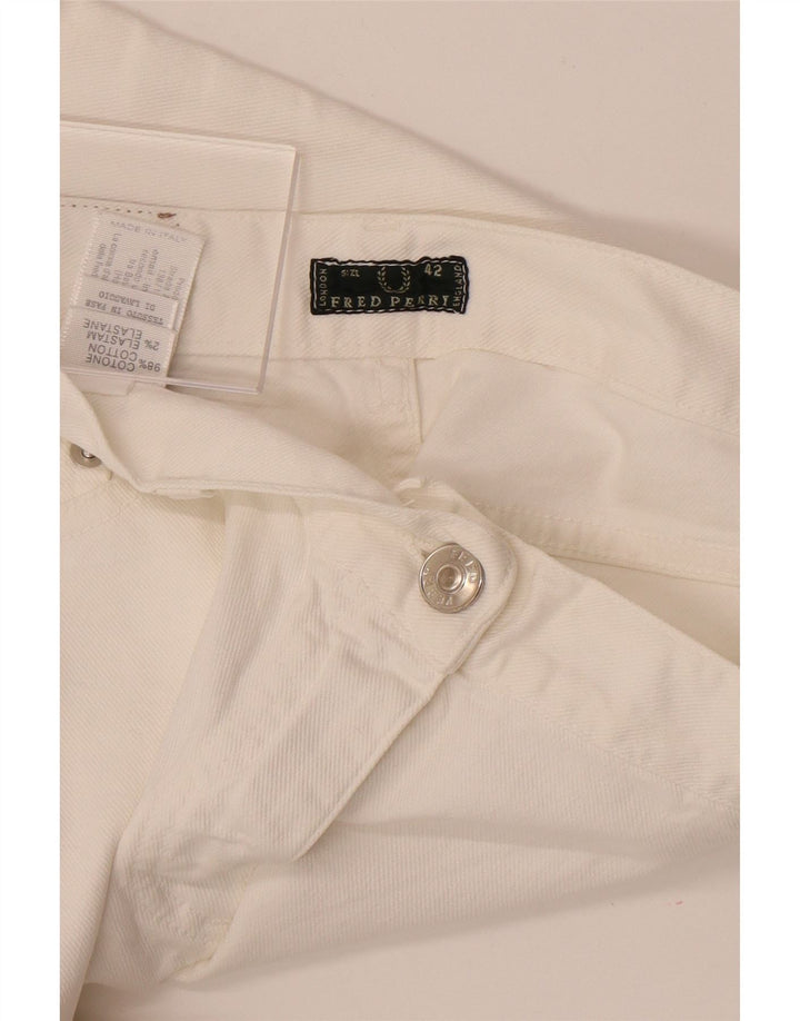 Fred Perry Damen Capri-Jeans mit mittlerer Leibhöhe, gerade, IT 42, mittelgroß, W27, L18, Weiß