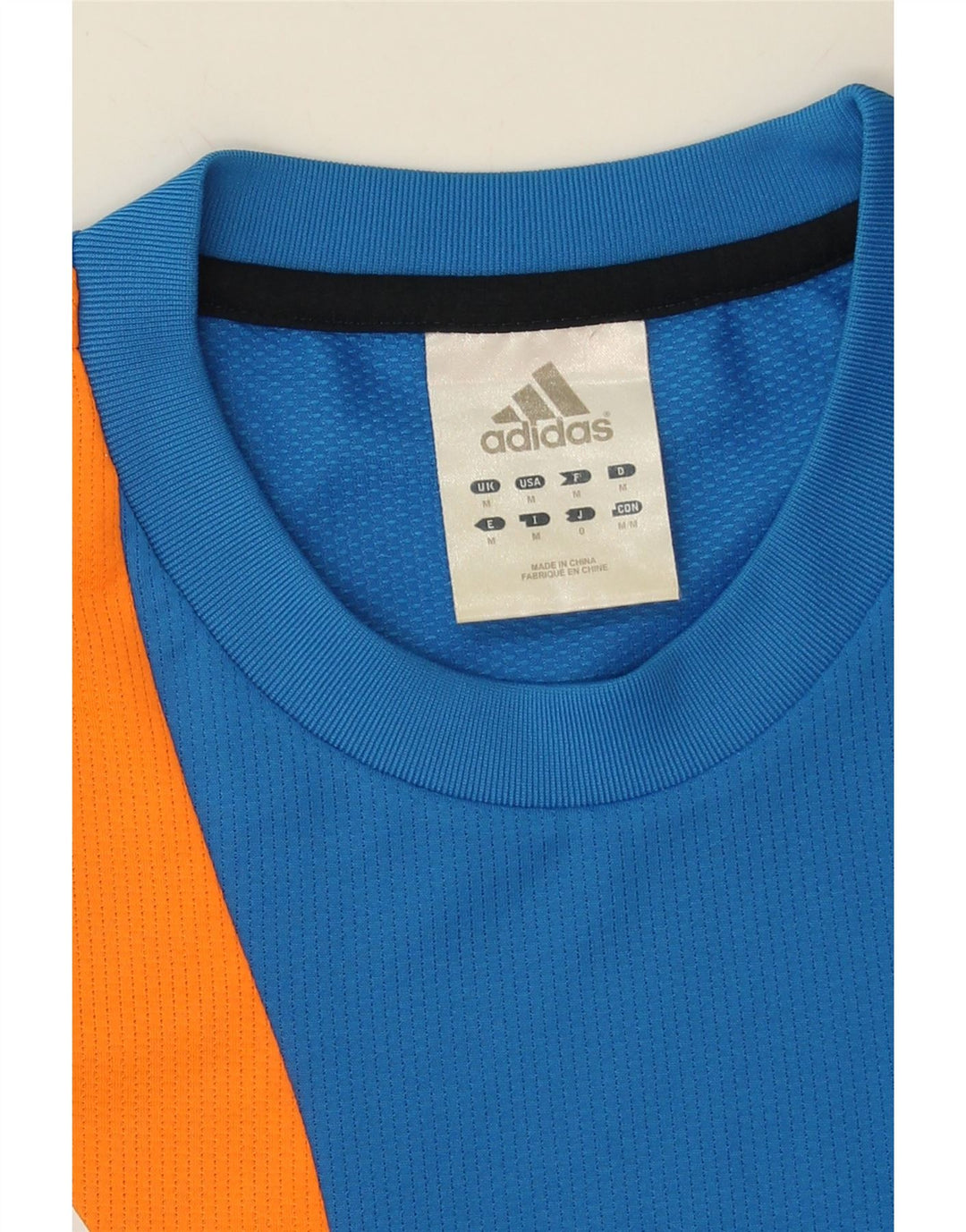 ADIDAS Mens Graphic T-Shirt Top Medium Blue Colourblock Polyester Vintage Adidas and Second-Hand Adidas from Messina Hembry 