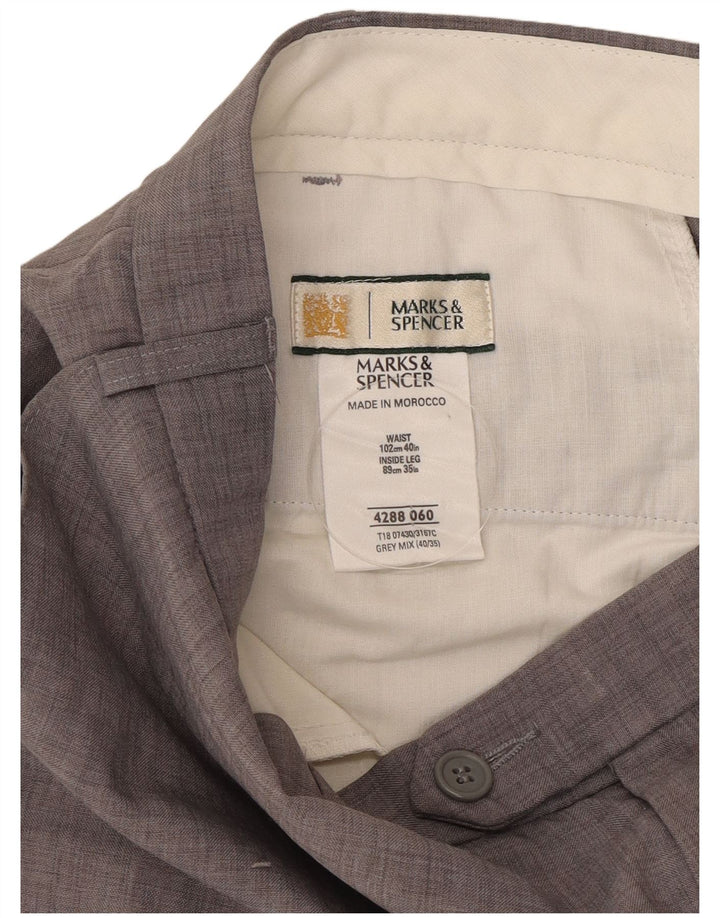 Gerade Herren-Anzughose von Marks & Spencer, W40, L35, grau, Polyester