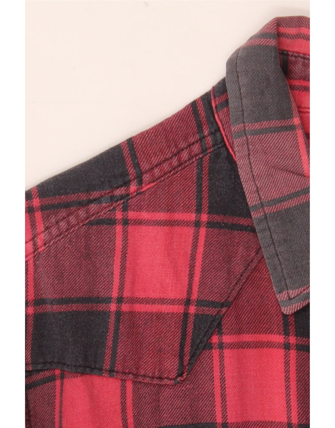 LEVI'S Herren-Flanellhemd aus mittelrot karierter Baumwolle