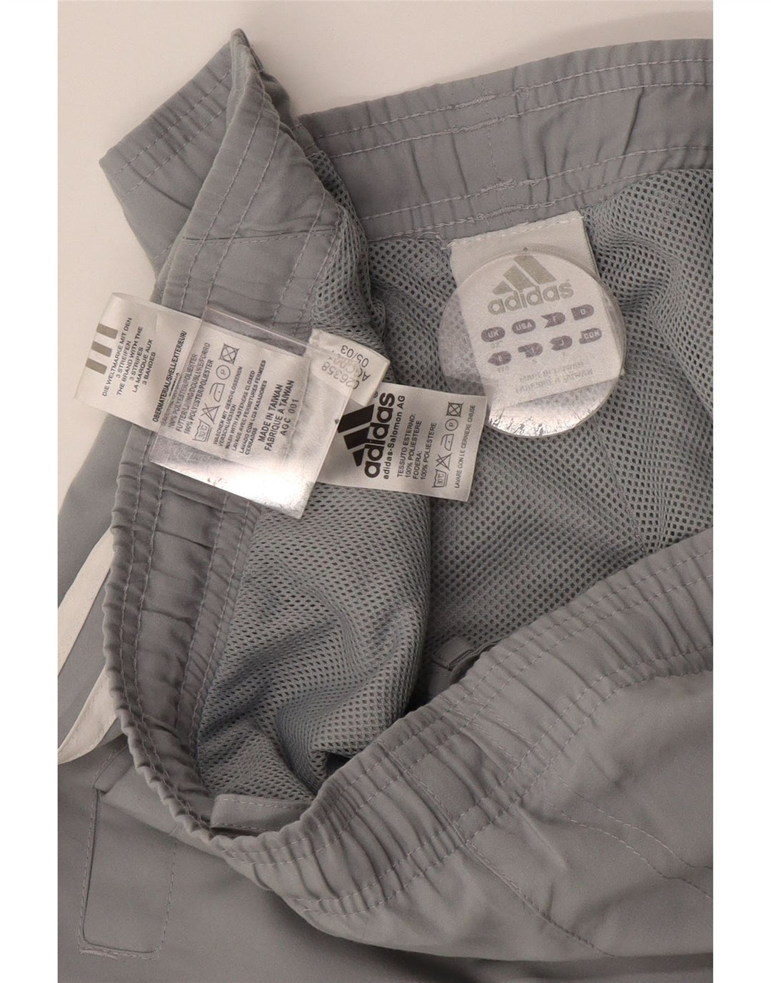 Adidas Herren-Trainingshose aus mittelgrauem Polyester