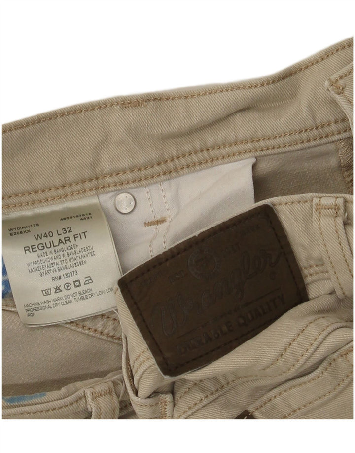 Wrangler Herren Regular Fit Straight Jeans W40 L32 Beige Baumwolle