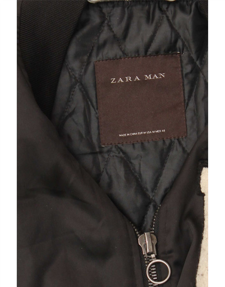 Zara Herren Grafik wattierte Jacke UK 38 Medium Schwarz Polyester