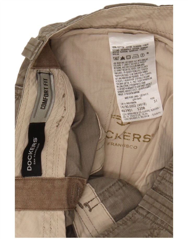 Dockers Herren Comfort Fit Cargoshorts W31 Medium Khaki Baumwolle