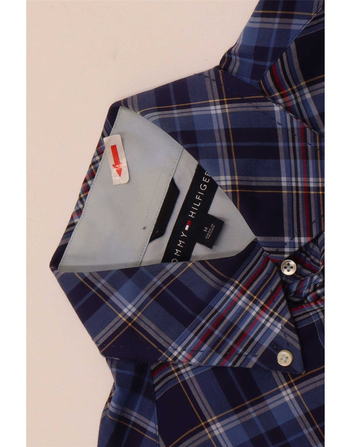 Tommy Hilfiger Herrenhemd aus mittelblau karierter Baumwolle