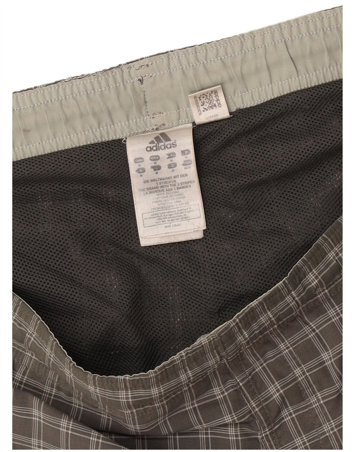 Adidas Herren Badeshorts mittelgrau kariertes Polyester