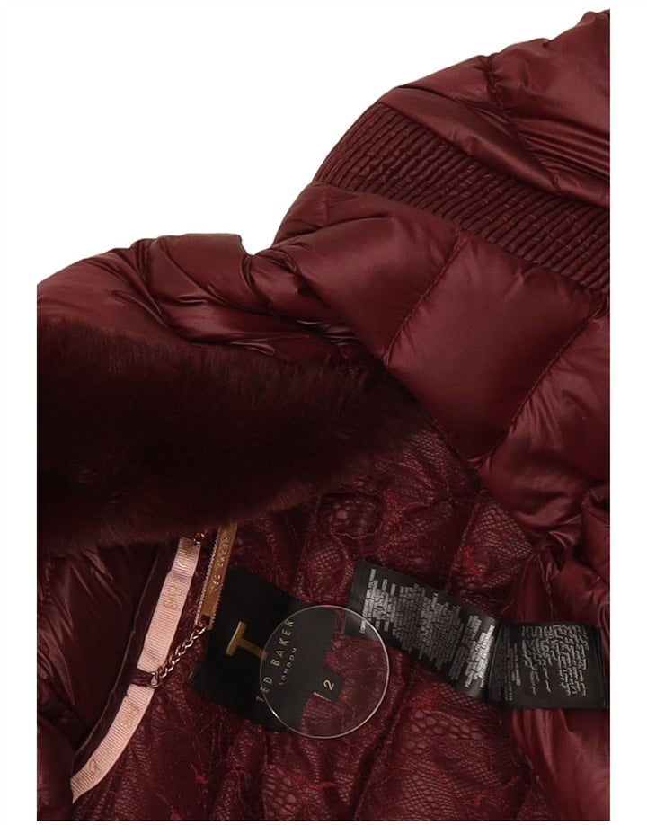 Ted Baker Wattierter Damenmantel mit Kapuze, Größe 2, Klein, Burgunderrot, Polyamid
