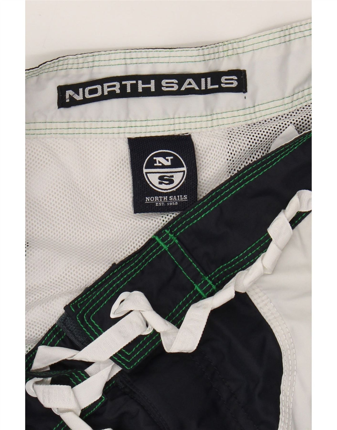 NORTH SAILS Herren-Badeshorts in mittelgrünem Farbblockdesign