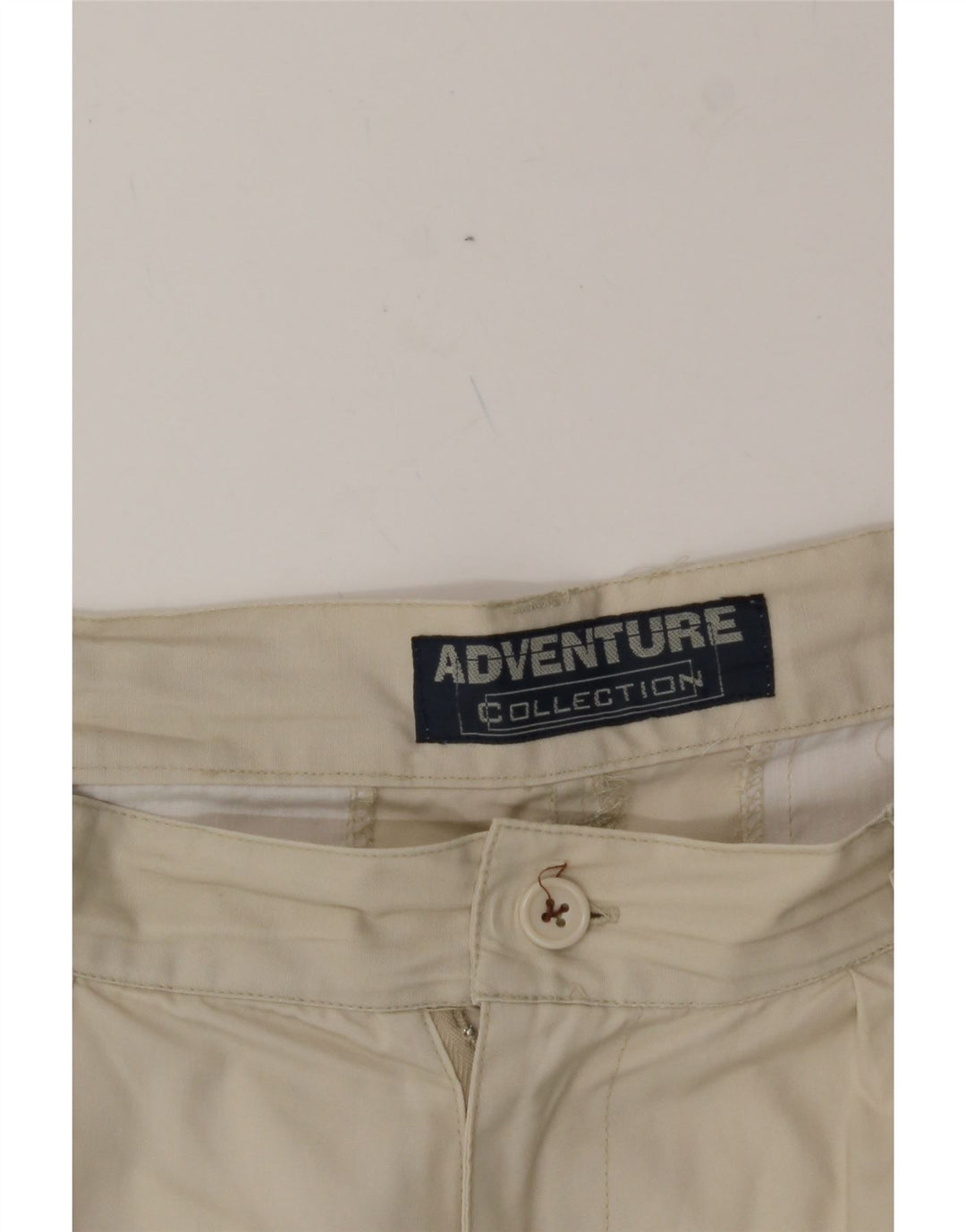 VINTAGE Mens Pegged Chino Shorts W34 Large Beige Vintage Vintage and Second-Hand Vintage from Messina Hembry 