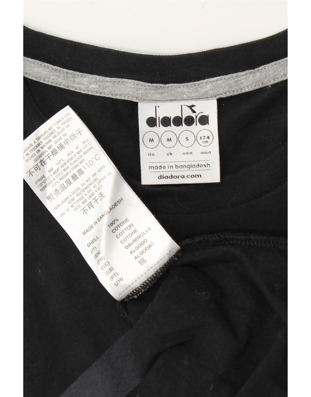 Diadora Herren Grafik-T-Shirt-Oberteil aus mittelschwarzer Baumwolle