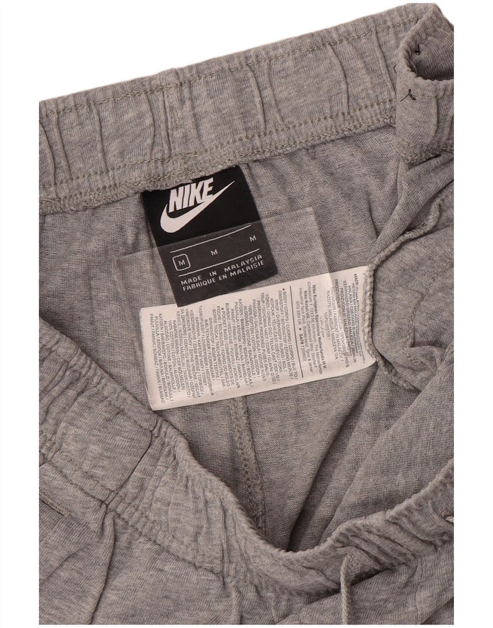 Nike Herren-Sportshorts aus mittelgrauer Baumwolle