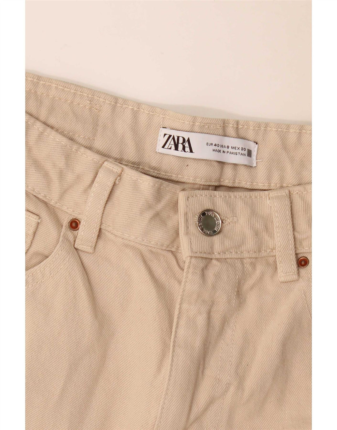 Zara Damen Tapered Jeans EU 40 Medium W30 L27 Beige