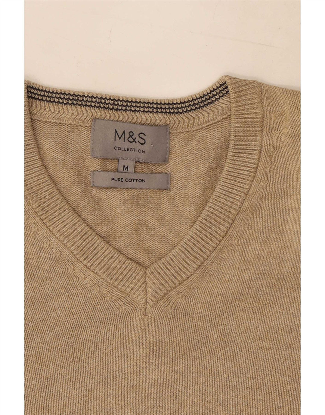Marks & Spencer Herren-Pullover mit V-Ausschnitt aus mittelbeiger Baumwolle