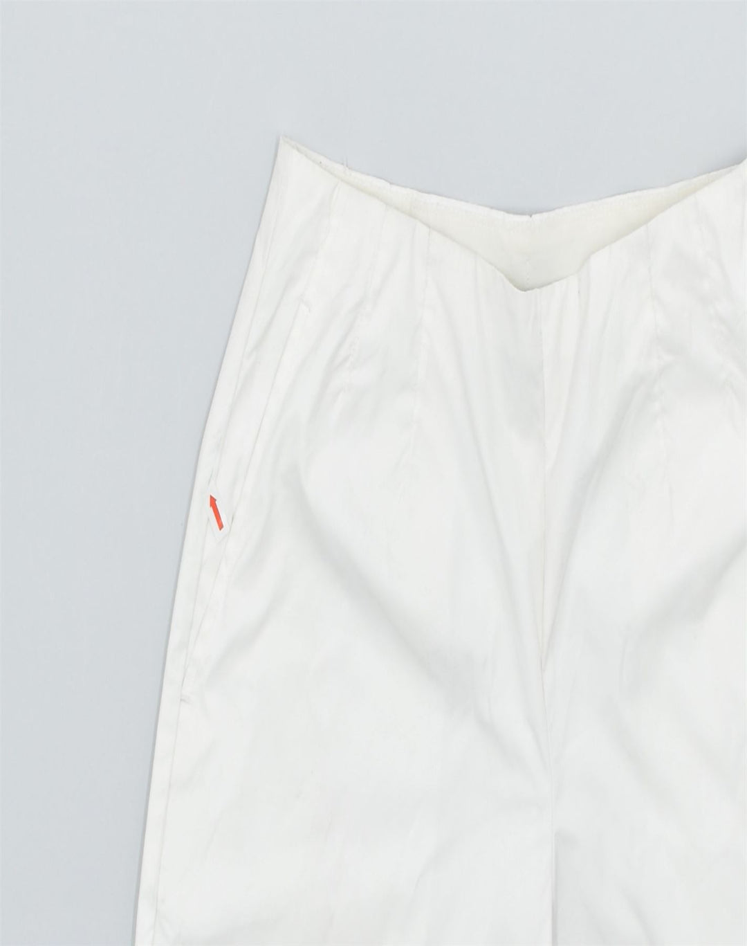 NIKE Womens Chino Shorts Medium White Polyester Sports | Vintage | Thrift | Second-Hand | Used Clothing | Messina Hembry 