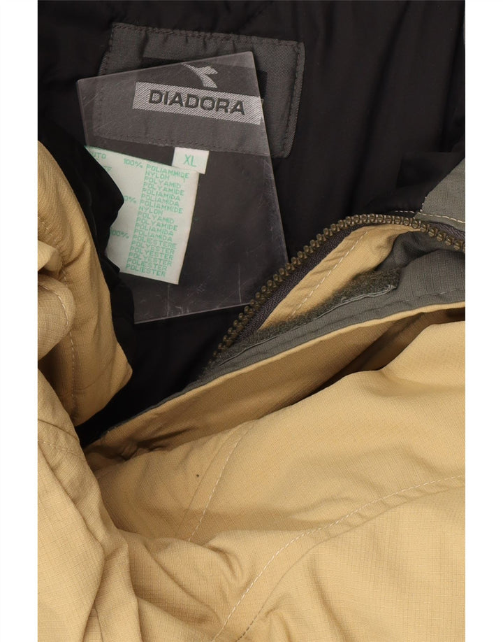 DIADORA Mens Windbreaker Jacket UK 42 XL Beige Polyamide Vintage Diadora and Second-Hand Diadora from Messina Hembry 