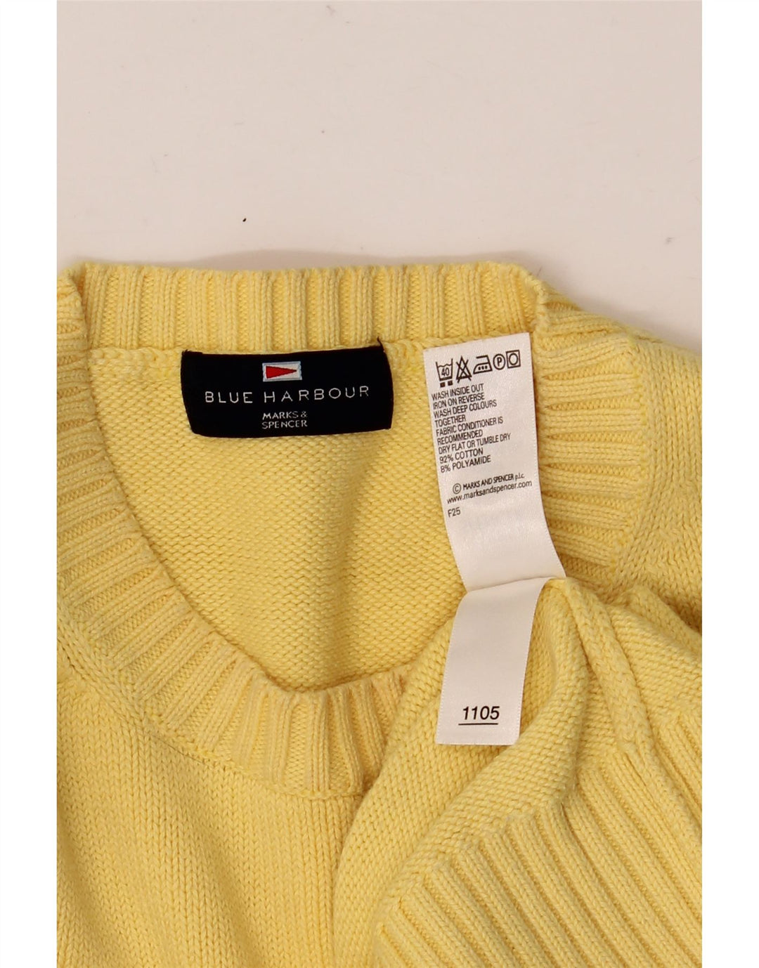 Marks & Spencer Herren Blauer Harbour-Pullover mit Rundhalsausschnitt Mittelgelb