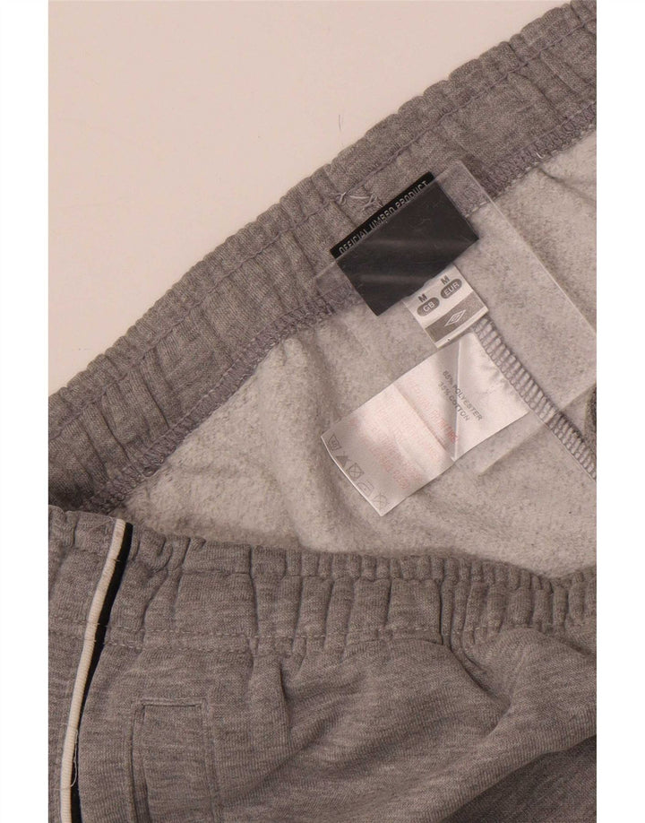 Umbro Herren-Trainingshose aus mittelgrauem Polyester