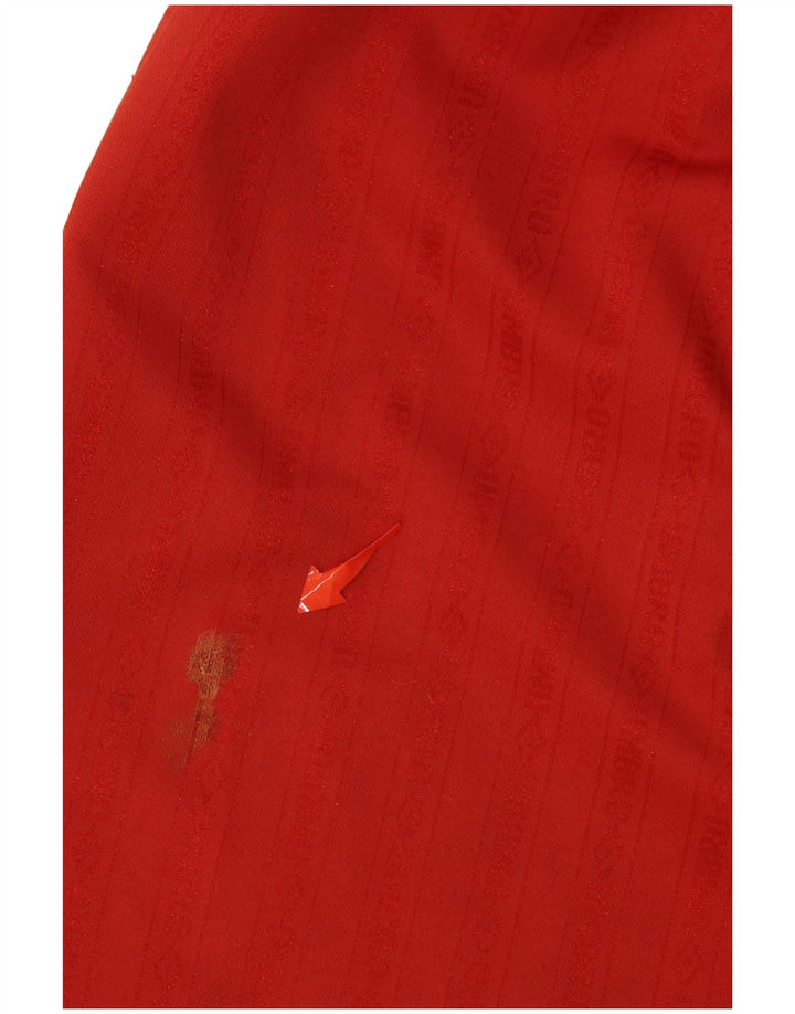 UMBRO Mens Sport Shorts XL  Red Striped Polyester