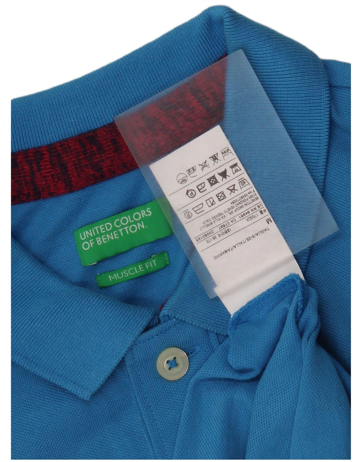 Benetton Herren-Muscle-Fit-Poloshirt aus mittelblauer Baumwolle