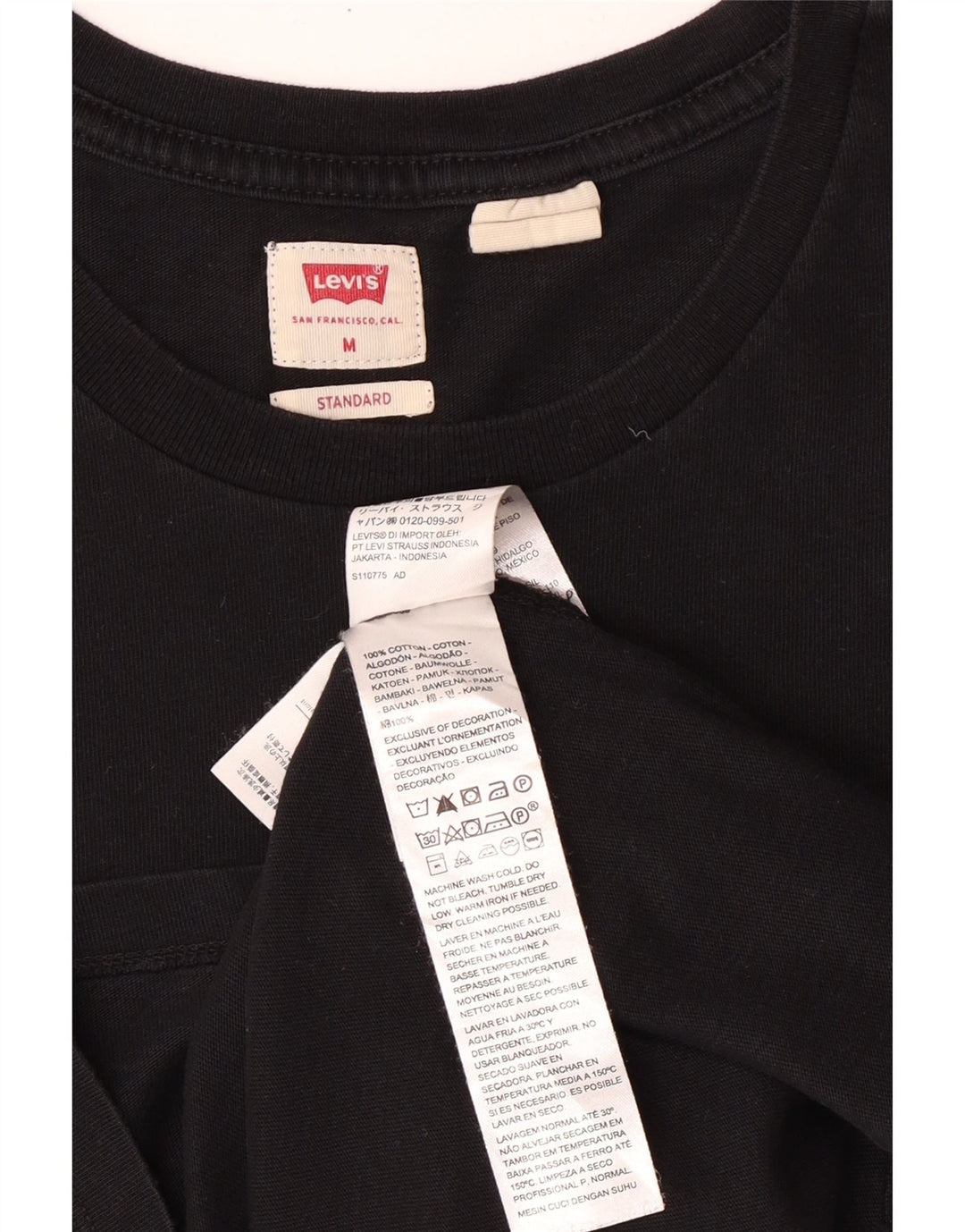 Levi's Herren-T-Shirt mit Standard-Passform, mittelschwarze Baumwolle