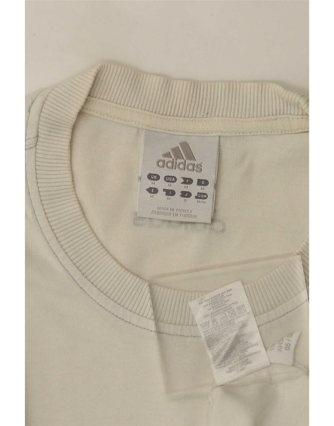 Adidas Herren Grafik-T-Shirt-Oberteil aus mittelweißer Baumwolle
