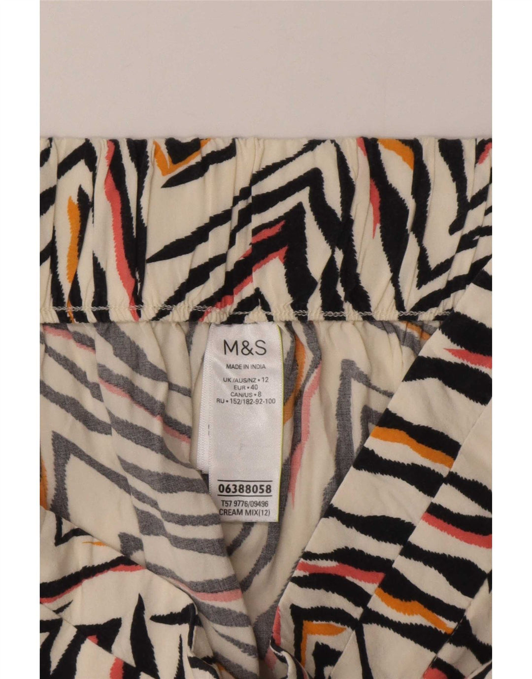 Marks & Spencer Damen Freizeitshorts UK 12 Medium W30 Off White