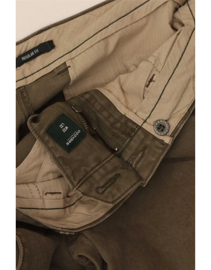 Dockers Herren-Chinohose mit normaler Passform, W32, L32, Khaki