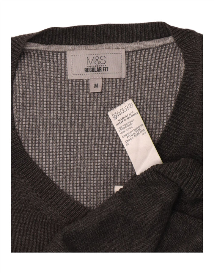 Marks & Spencer Herren-Pullover mit normaler Passform und V-Ausschnitt in Mittelgrau meliert