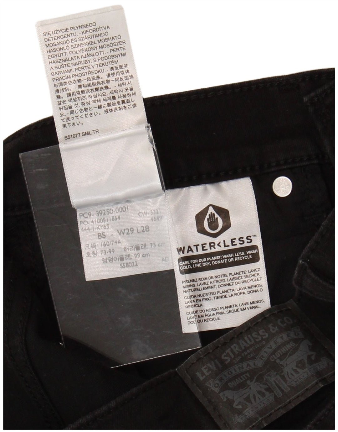 LEVI'S Damen Classics Denim Shorts W29 Mittelschwarze Baumwolle