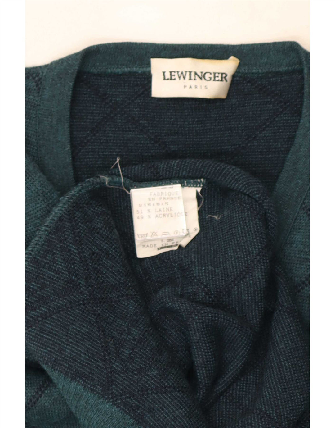 Lewinger Herren-Pullover mit V-Ausschnitt aus mittelgrüner, geometrischer Wolle