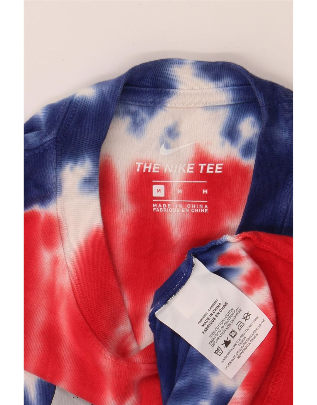 NIKE Mens Graphic T-Shirt Top Medium Red Tie Dye Cotton Vintage Nike and Second-Hand Nike from Messina Hembry 