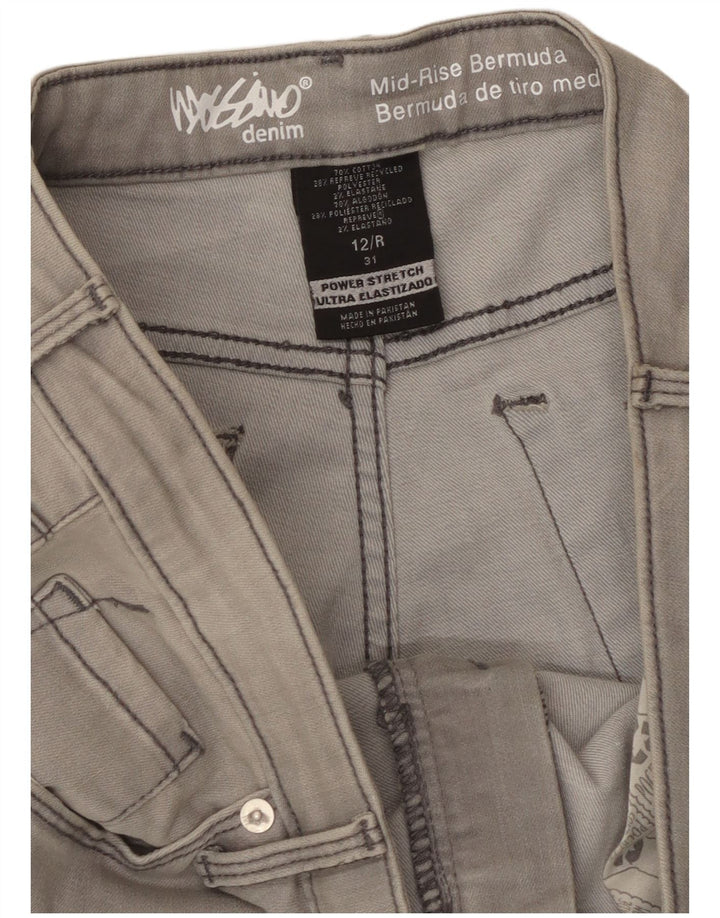 Mossimo Damen Power Stretch Mid Rise Denim Shorts US 12 Large W31 Grau