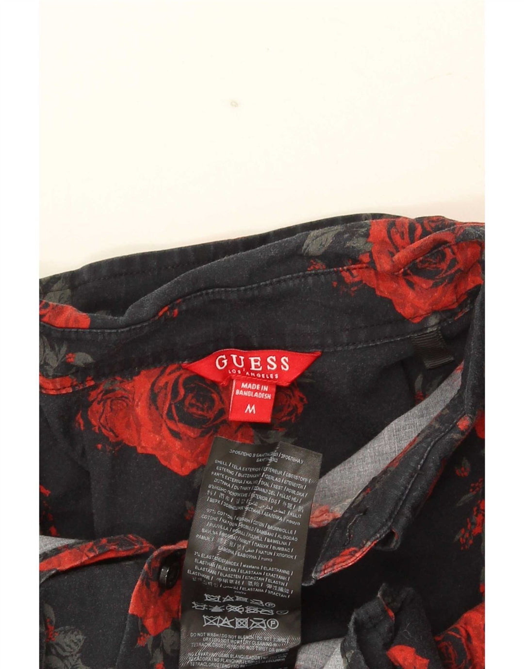 Guess Herrenhemd Mittelschwarz mit Blumenmuster aus Baumwolle