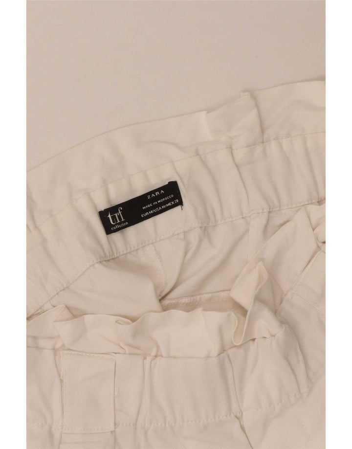 Zara Damen Pegged Chino Shorts Medium W28 Weiß