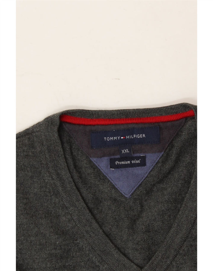 TOMMY HILFIGER Mens V-Neck Jumper Sweater 2XL Grey Wool Vintage Tommy Hilfiger and Second-Hand Tommy Hilfiger from Messina Hembry 
