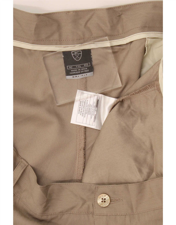 Nike Herren Dri Fit Pegged Chino Shorts W42 2XL Beige Polyester