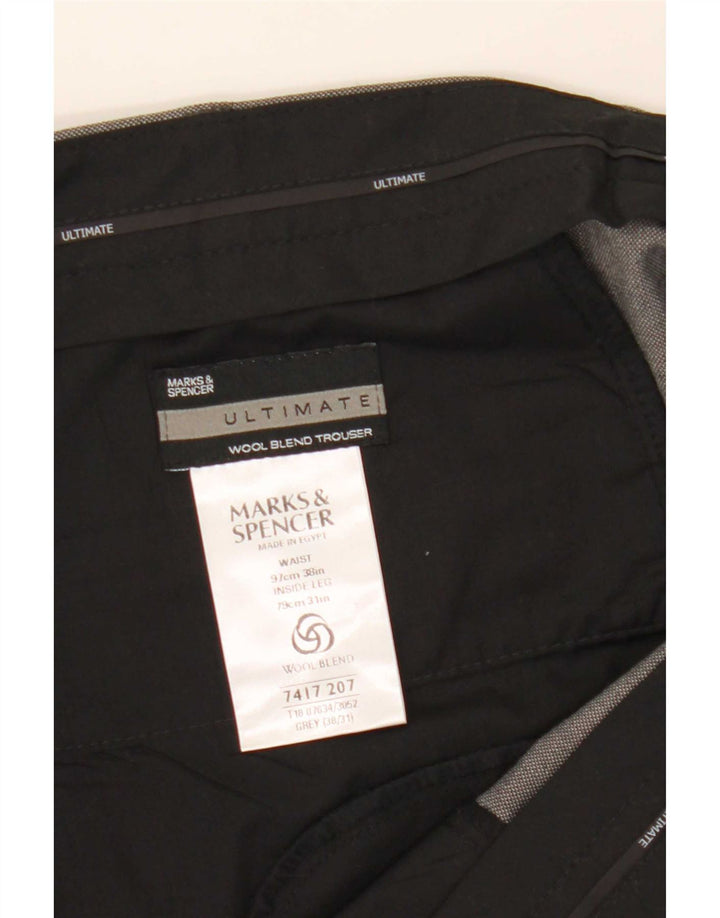 Marks & Spencer Herren Ultimate Pegged Anzughose W38 L31 Graues Polyester