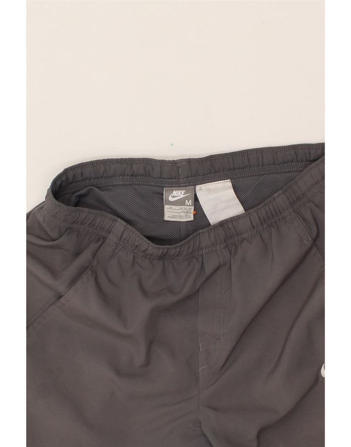 NIKE Boys Sport Shorts 10-11 Years  Medium  Grey Vintage Nike and Second-Hand Nike from Messina Hembry 