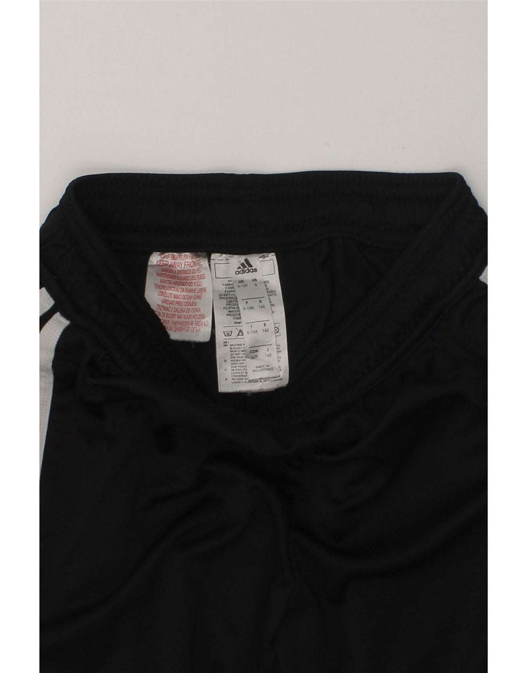 ADIDAS Boys Bermuda Sport Shorts 9-10 Years Black Polyester | Vintage Adidas | Thrift | Second-Hand Adidas | Used Clothing | Messina Hembry 