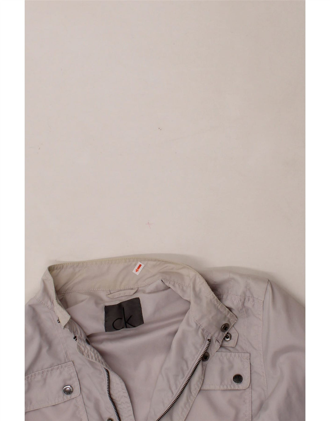 CALVIN KLEIN Mens Graphic Utility Jacket UK 38 Medium Off White Polyamide Vintage Calvin Klein and Second-Hand Calvin Klein from Messina Hembry 