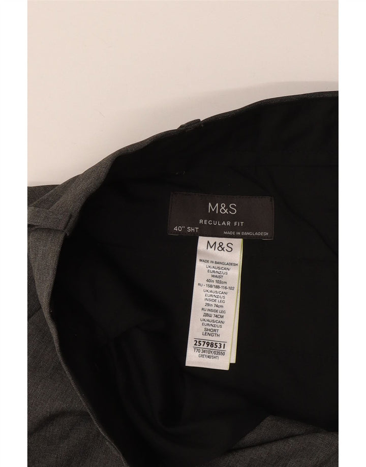 Marks & Spencer Kurze Herren-Anzughose mit normaler Passform, W40 L30, graues Polyester