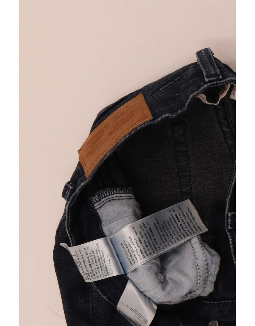 Levi's Damen 725 Bootcut-Jeans mit hohem Bund, W24 L30, marineblaue Baumwolle